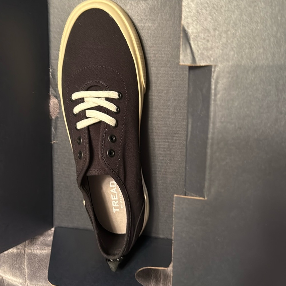 Everlane forever black canvas sneaker.
